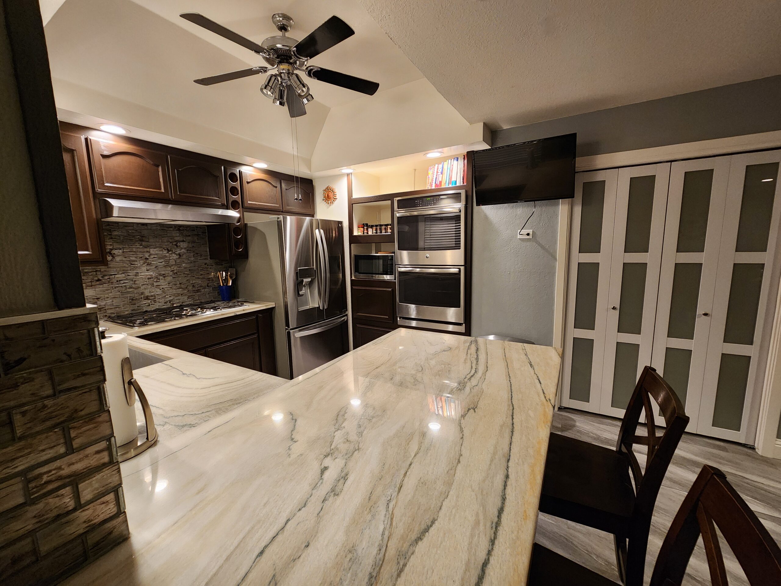 Seville Kitchen 2